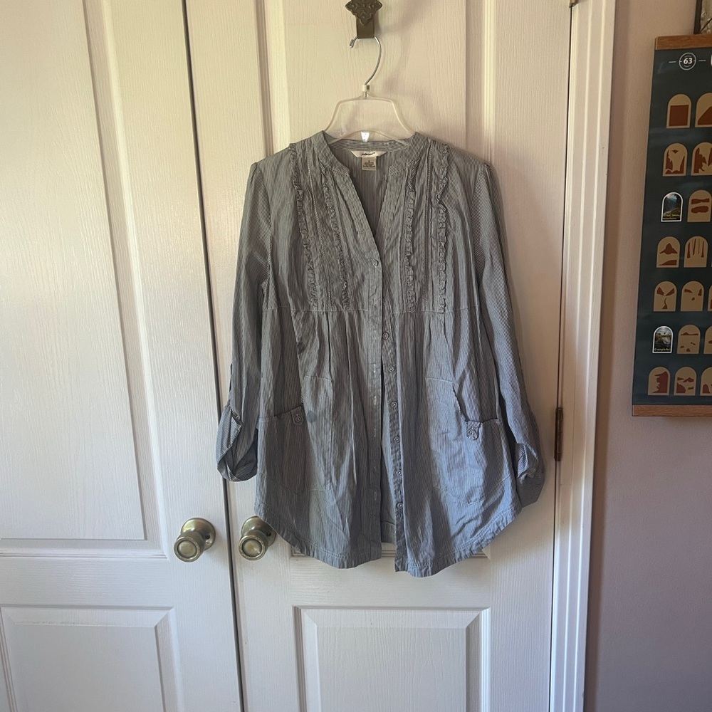 Edward Gray Button-Up Blouse